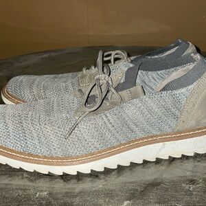 Worn only a few times like new